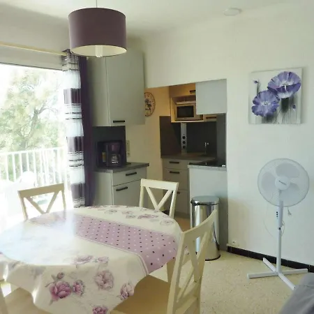 Cosy A 2 Pas De La Avec Terrasse Et Parking Prive - Fr-1-387-65 شقة مارسيلان