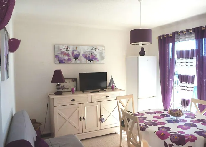 Cosy A 2 Pas De La Avec Terrasse Et Parking Prive - Fr-1-387-65 Apartment *